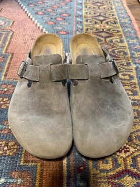 Women's Birkenstock Suede Slip-On Clog in gray with Adjustable Strap